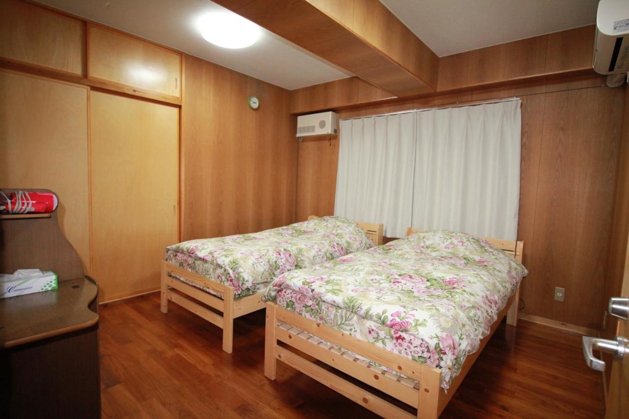 Utopia Mihama Чатан Екстериор снимка